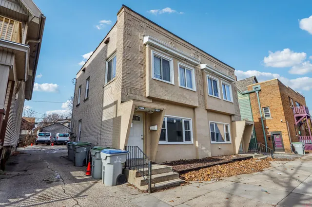 $284,900 | 1337 North 43rd Street, Unit 1341, Milwaukee, WI 53208