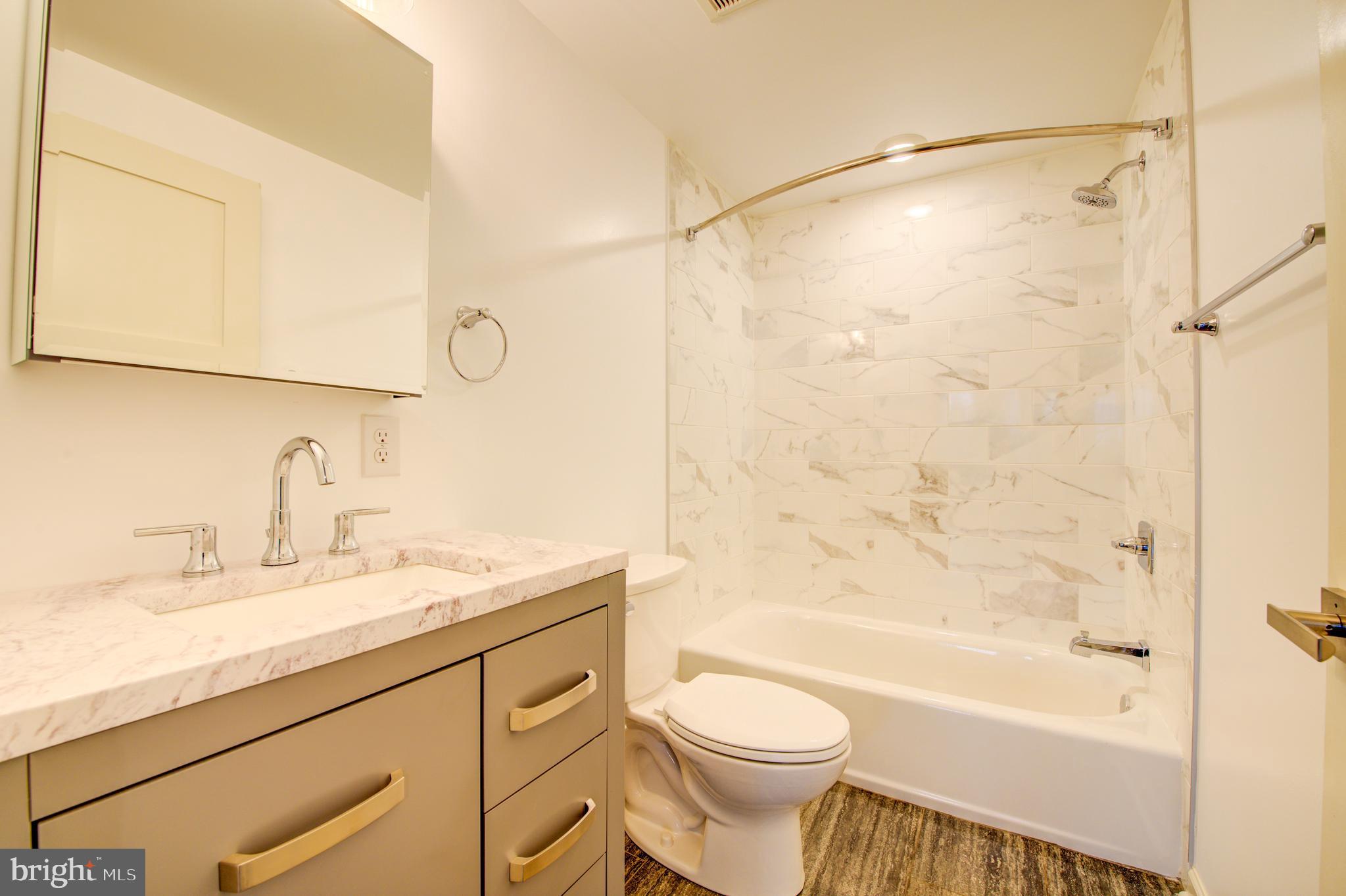 6649 Ridge Avenue, Unit B305 Philadelphia, PA 19128 - Photo 7 of 14