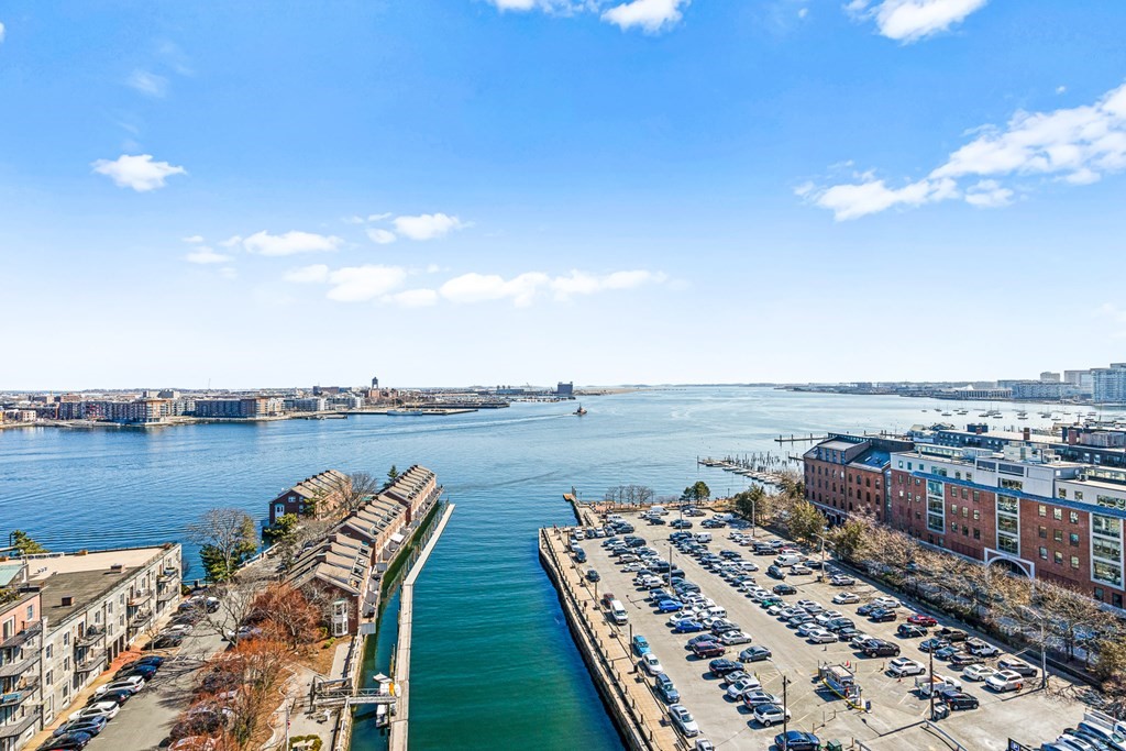 300 Commercial Street, Unit 209 Boston, MA 02109 - Photo 16 of 18
