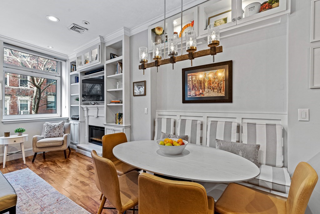 300 Commercial Street, Unit 209 Boston, MA 02109 - Photo 3 of 18