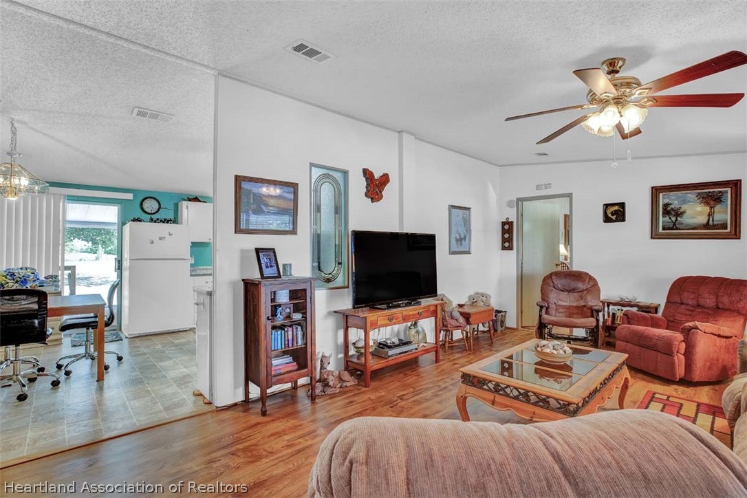 615 Moon Road Sebring, FL 33870 - Photo 6 of 30 Gallery Image 6