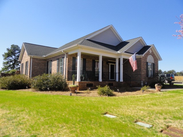 101 Village Main Anderson, SC 29621 - Photo 3 of 24 Gallery Image 3