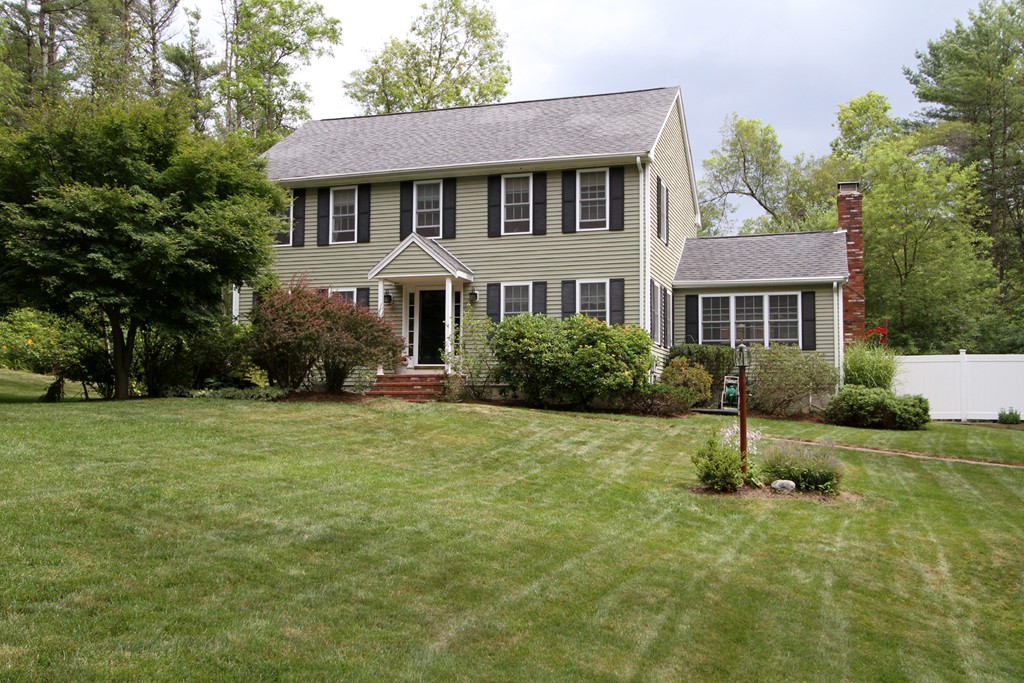 7 Reed Farm Road Lakeville, MA 02347 - Photo 1 of 27 Gallery Image 1