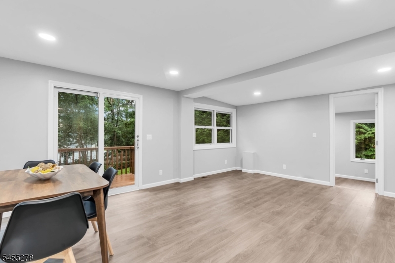 19 Sutton Road Hopatcong, NJ 07843 - Photo 11 of 38 Gallery Image 11