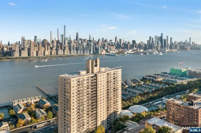 a view of building with outdoor space