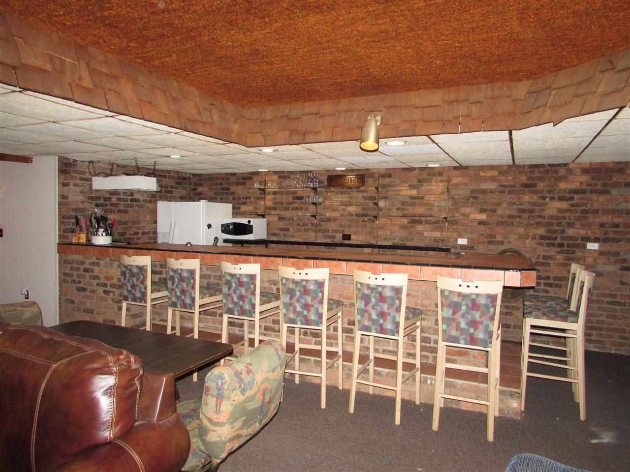 12427 Center Road Fenton, MI 48430 - Photo 20 of 52 21552667-19.JPG