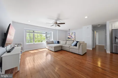 $600,000 | 2133 Blackhorse Drive, Warrington, PA 18976