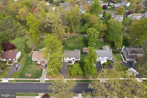 $600,000 | 2133 Blackhorse Drive, Warrington, PA 18976