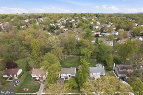 $600,000 | 2133 Blackhorse Drive, Warrington, PA 18976