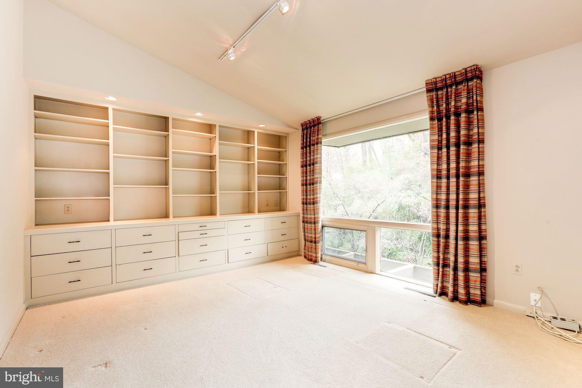 5716 Bent Branch Road Bethesda, MD 20816 - Photo 18 of 30 Main Level - Bedroom #2