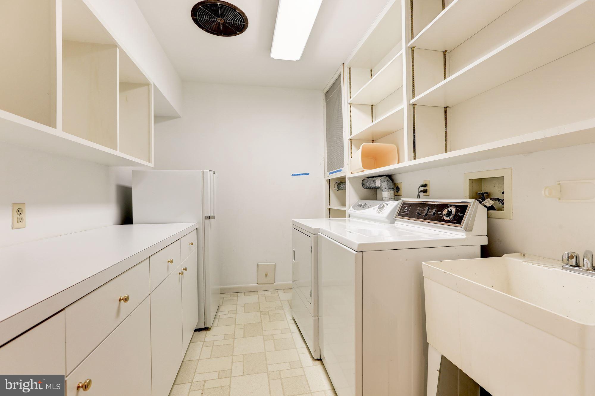 5716 Bent Branch Road Bethesda, MD 20816 - Photo 27 of 30 Lower Level - Laundry Room