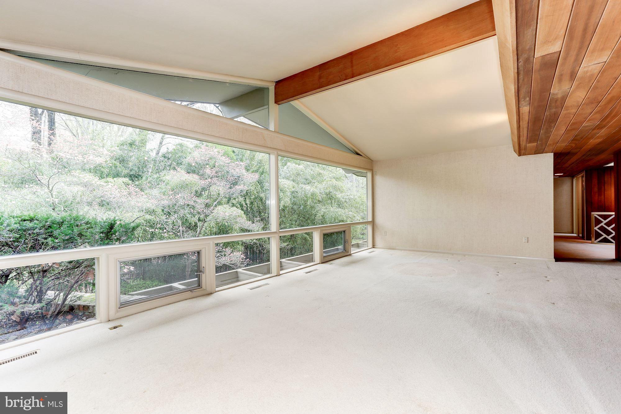 5716 Bent Branch Road Bethesda, MD 20816 - Photo 6 of 30 Main Level - Living Room