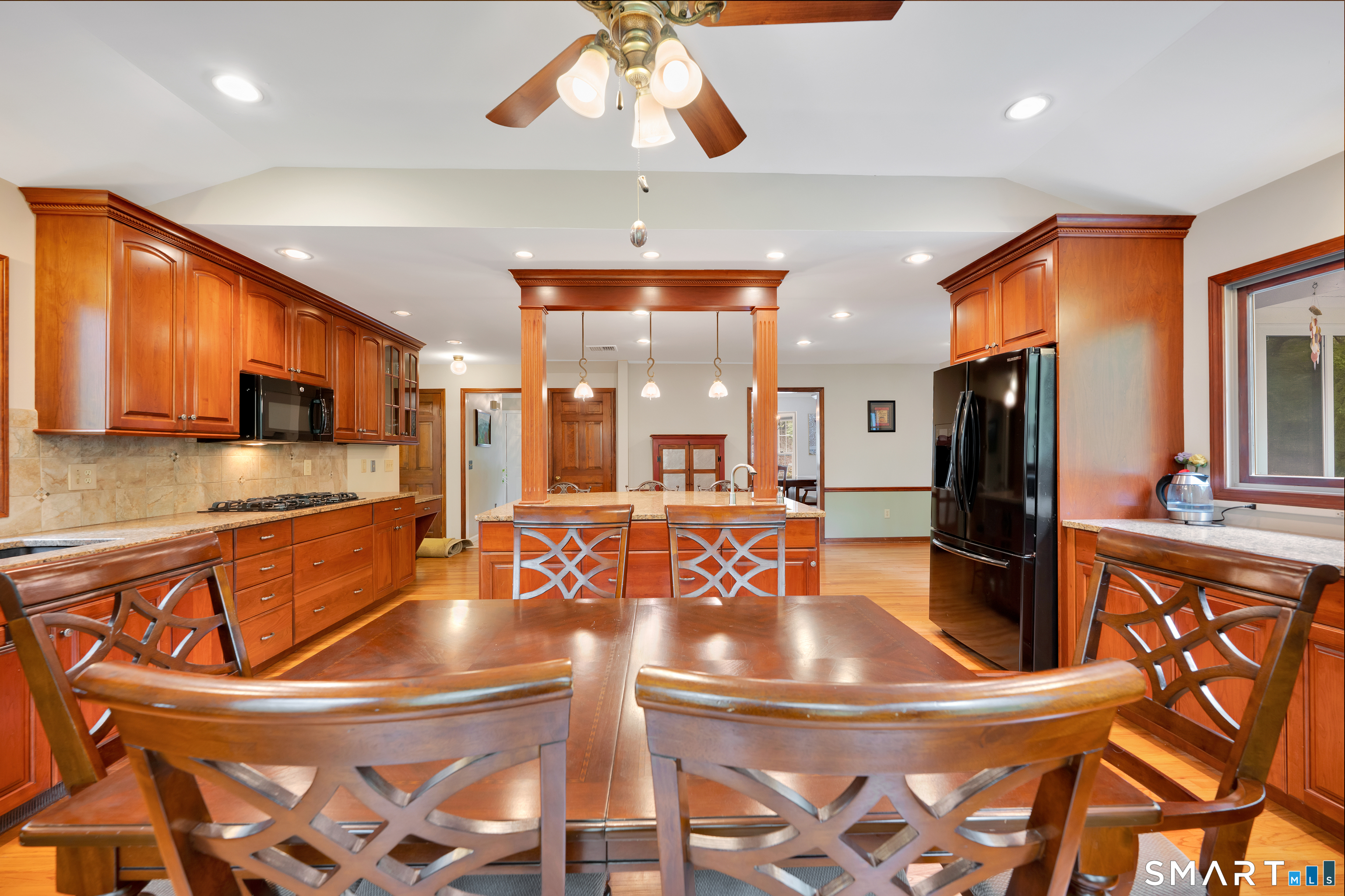 78 Benedict Road Monroe, CT 06468 - Photo 3 of 40