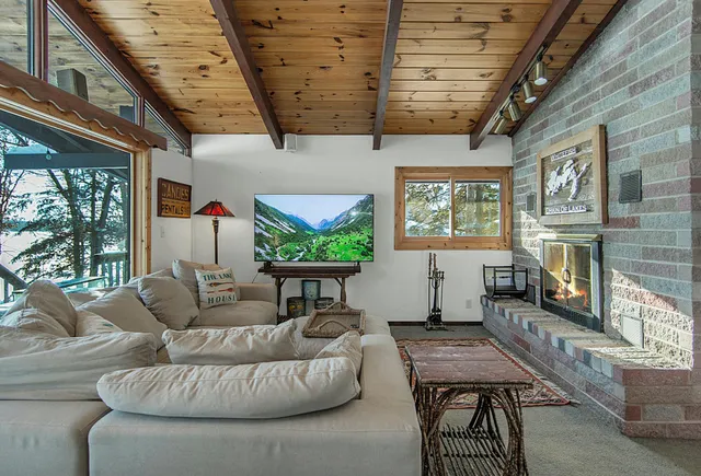 $1,425,000 | 33992 Sunrise Island Road, Crosslake, MN 56442