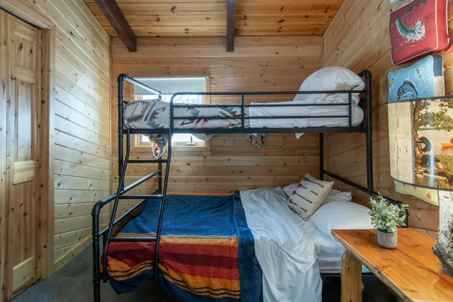 $1,425,000 | 33992 Sunrise Island Road, Crosslake, MN 56442