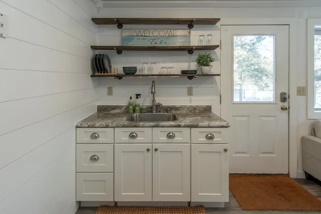 $1,425,000 | 33992 Sunrise Island Road, Crosslake, MN 56442