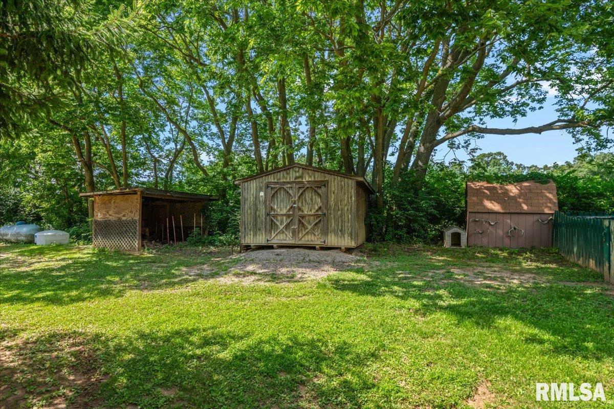21176 Hideaway Estates Road Petersburg, IL 62675 - Photo 5 of 16 Gallery Image 5