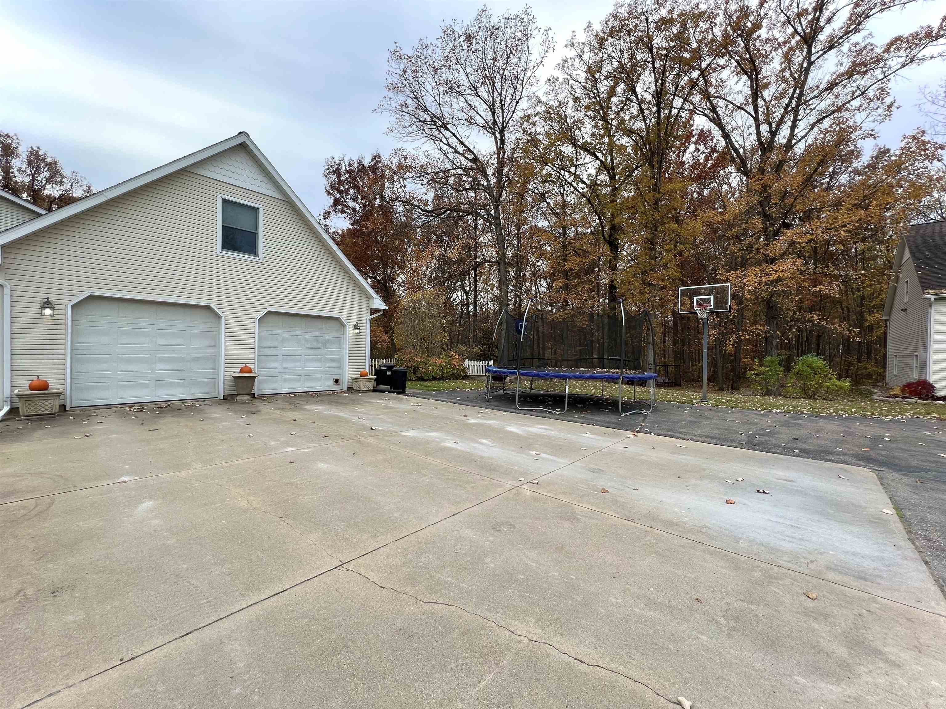 6520 Chesaning Road Chesaning, MI 48616 - Photo 98 of 99 50094758-97.JPG
