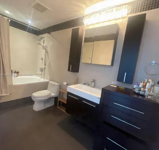 $3,200 | 1945 South Ocean Drive, Unit 1812, Hallandale Beach, FL 33009