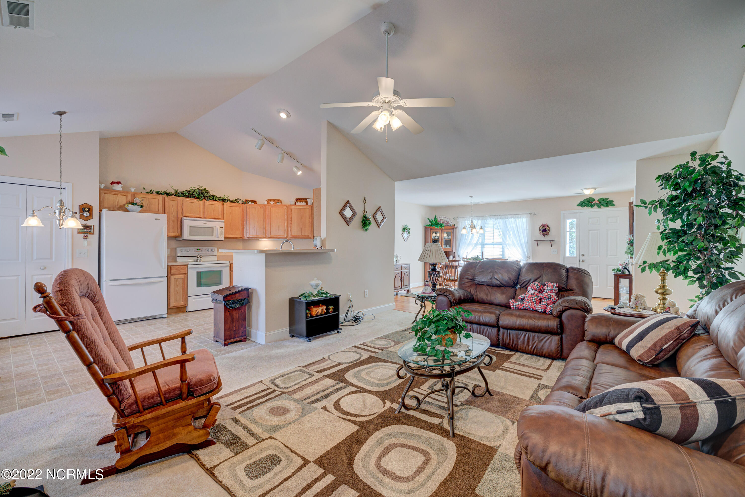 4470 Frying Pan Road Southeast Southport, NC 28461 - Photo 10 of 50 4470FryingPanEdit-24