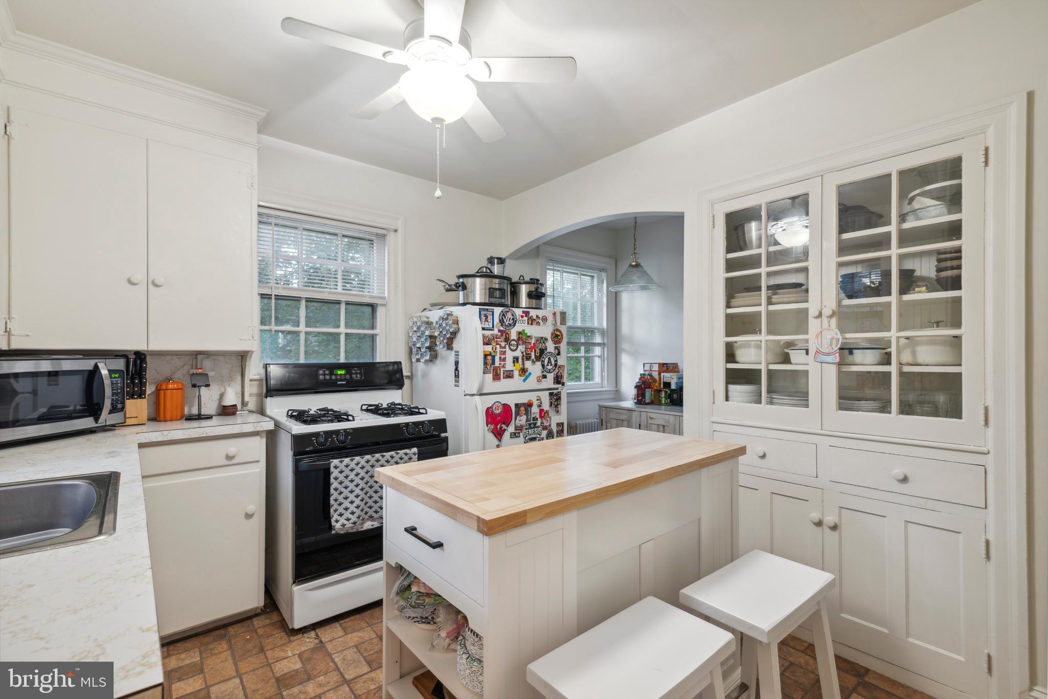 2113 Keith Road Abington, PA 19001 - Photo 19 of 26