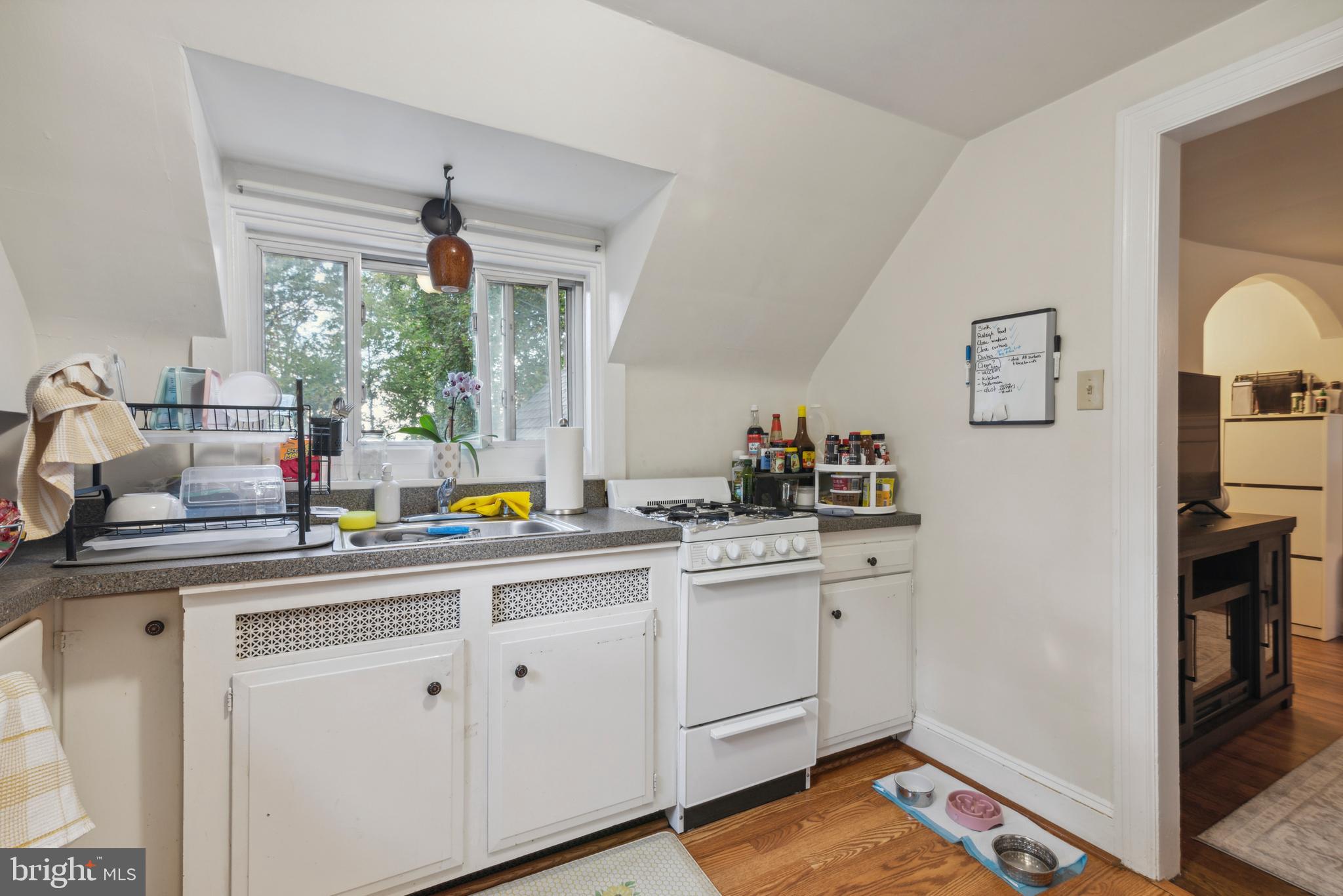 2113 Keith Road Abington, PA 19001 - Photo 7 of 26