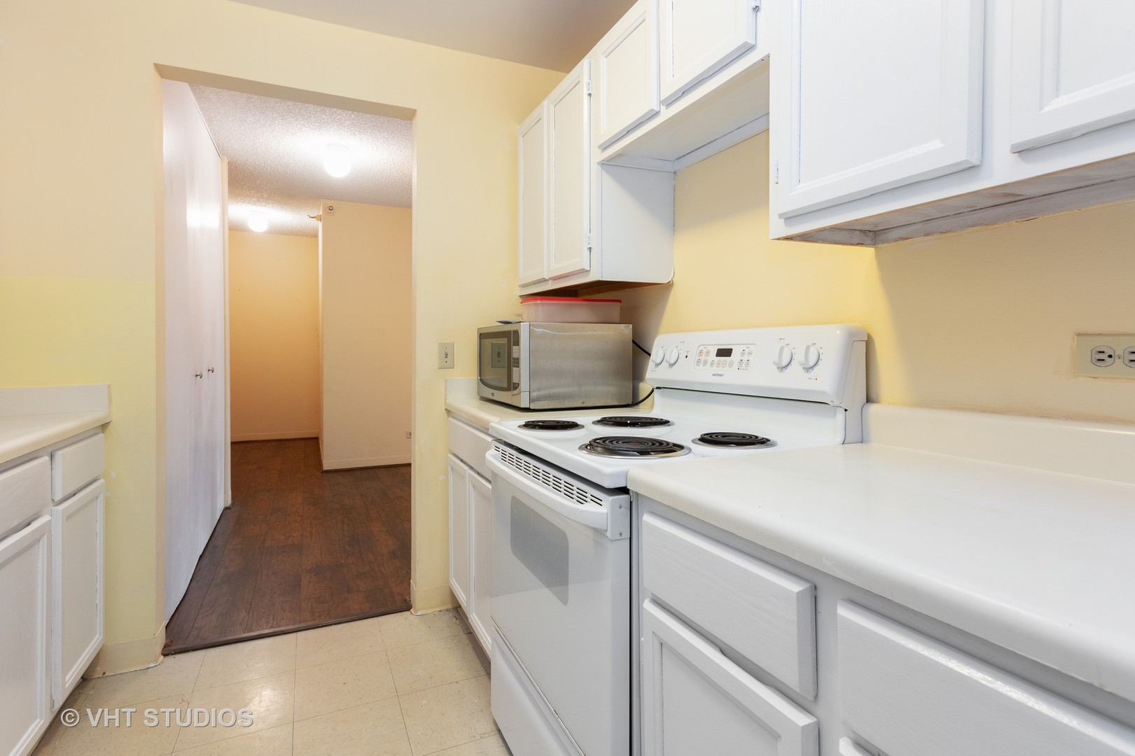 200 North Dearborn Street, Unit 2307 Chicago, IL 60601 - Photo 7 of 10
