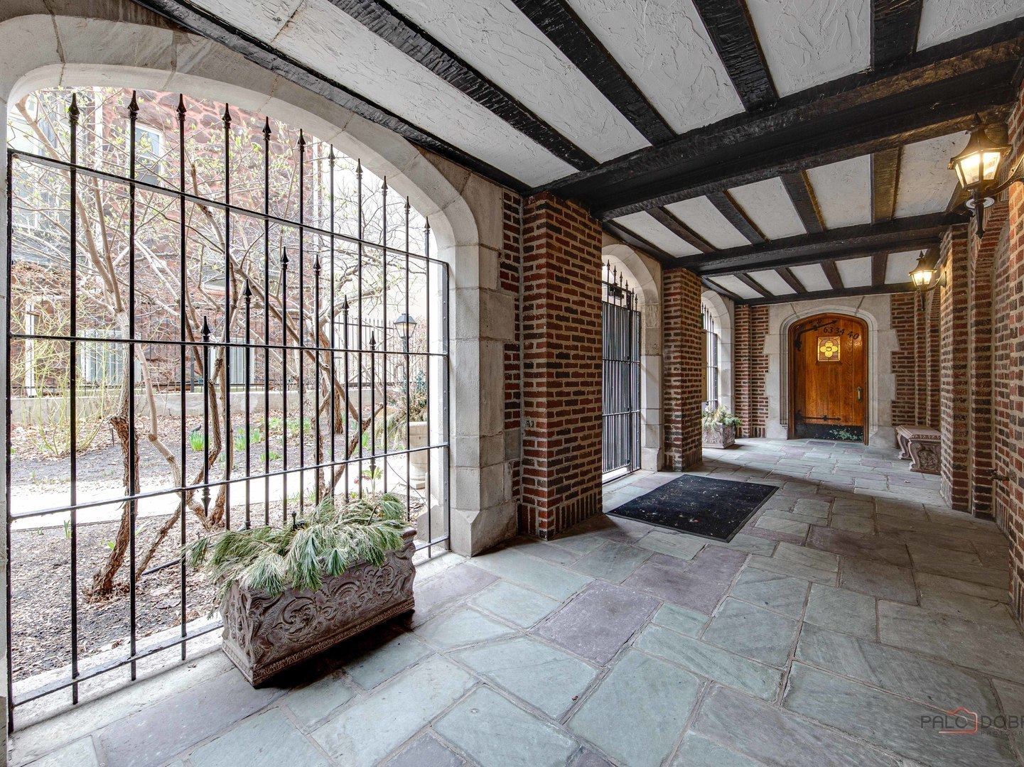 6336 North Sheridan Road, Unit 5B Chicago, IL 60660 - Photo 3 of 10