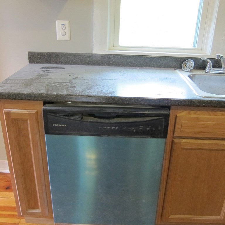 21 Campus Place Springfield, MA 01109 - Photo 13 of 30 Gallery Image 13
