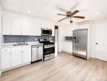 $1,150,000 | 240 North Fulton Avenue, Fleetwood, NY 10552