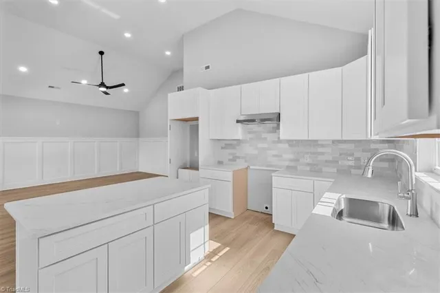 $325,000 | 402 Foy Avenue, Lexington, NC 27292