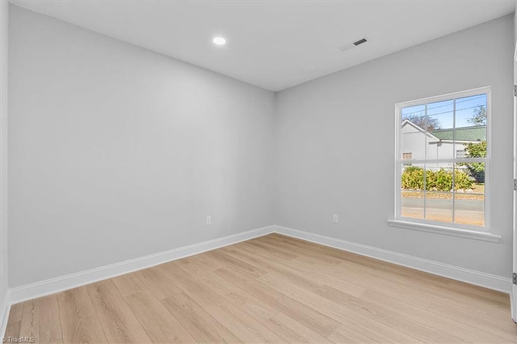 402 Foy Avenue Lexington, NC 27292 - Photo 21 of 40