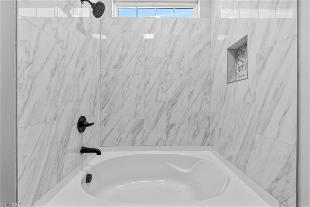 402 Foy Avenue Lexington, NC 27292 - Photo 25 of 40