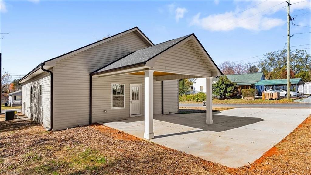 402 Foy Avenue Lexington, NC 27292 - Photo 34 of 40