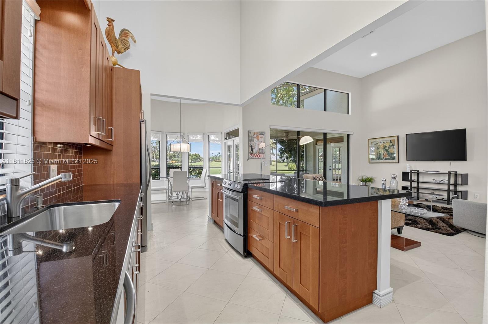 10160 Spyglass Way Boca Raton, FL 33498 - Photo 11 of 50 Gallery Image 11
