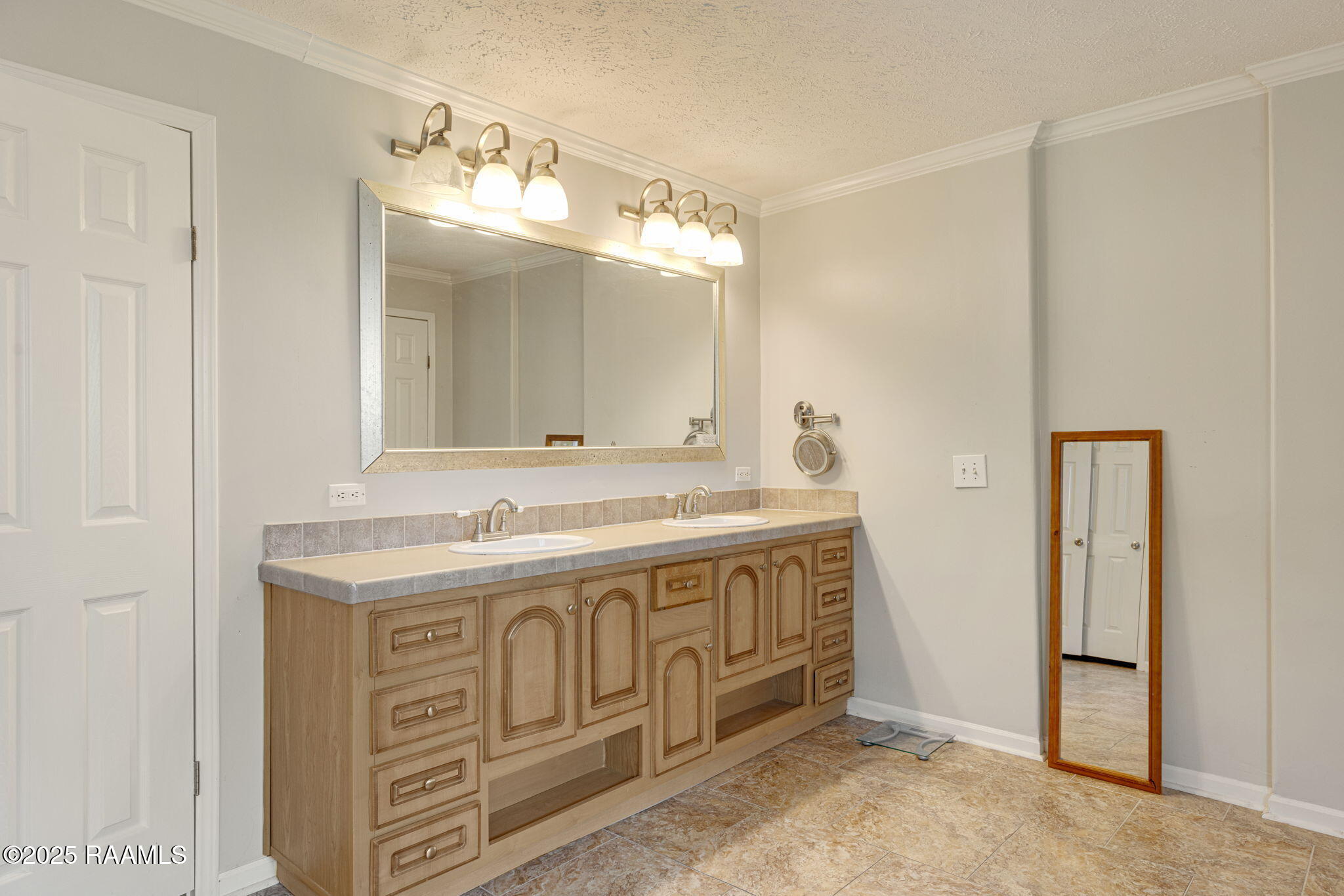 5211 Baylee Road Maurice, LA 70555 - Photo 14 of 21 18-web-or-mls-5211 Baylee Rd-18