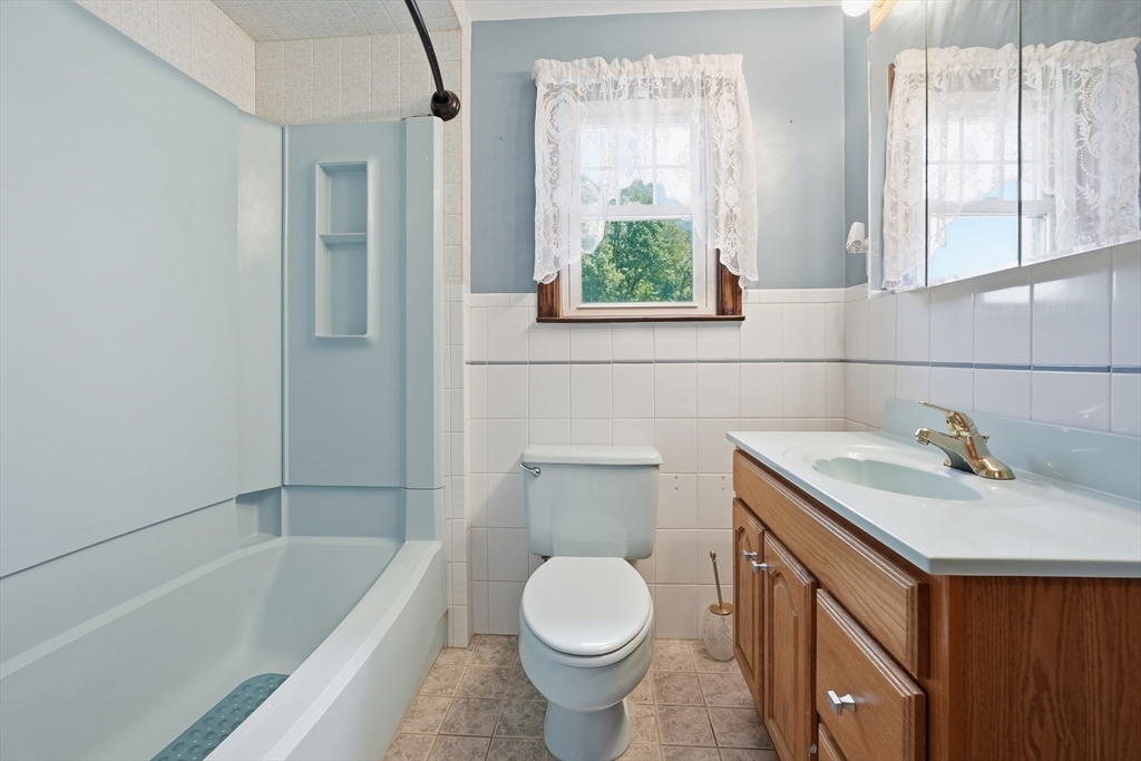 88 Roy Street Ludlow, MA 01056 - Photo 24 of 36