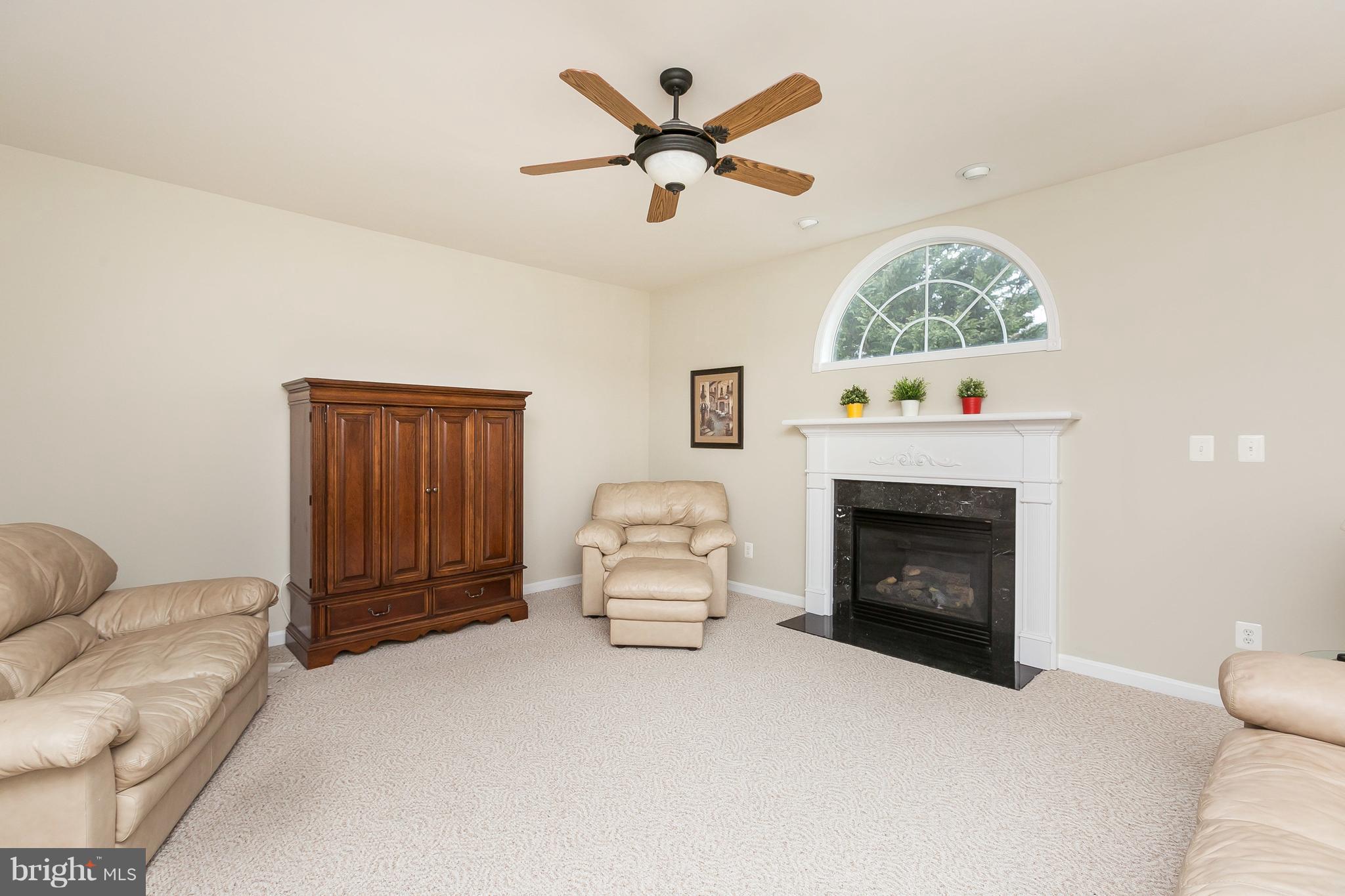 4710 White Marsh Road Baltimore, MD 21237 - Photo 8 of 30 Family Room