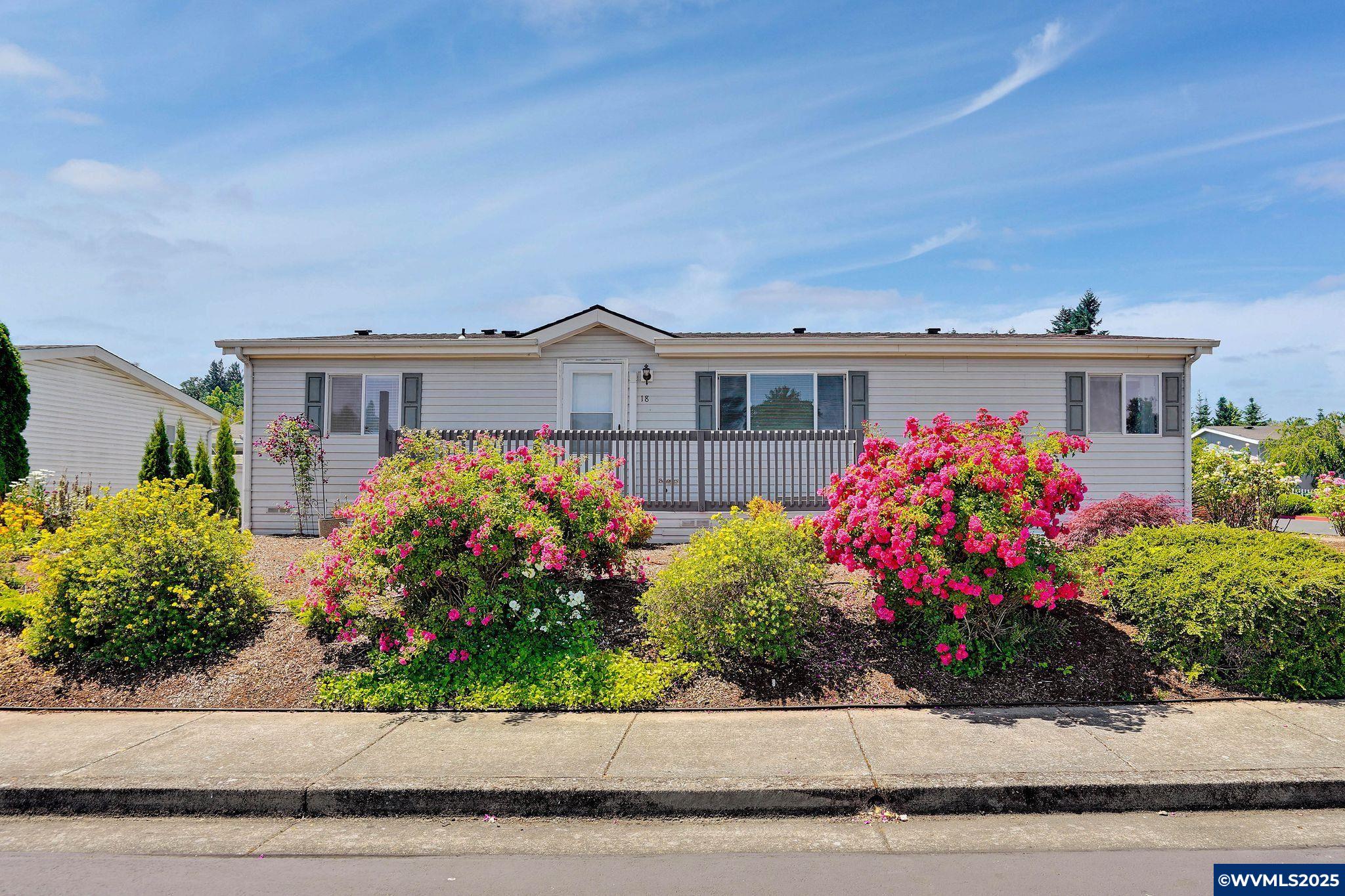 1630 Wallace Road Northwest, Unit 18 Salem, OR 97304 - Photo 2 of 37