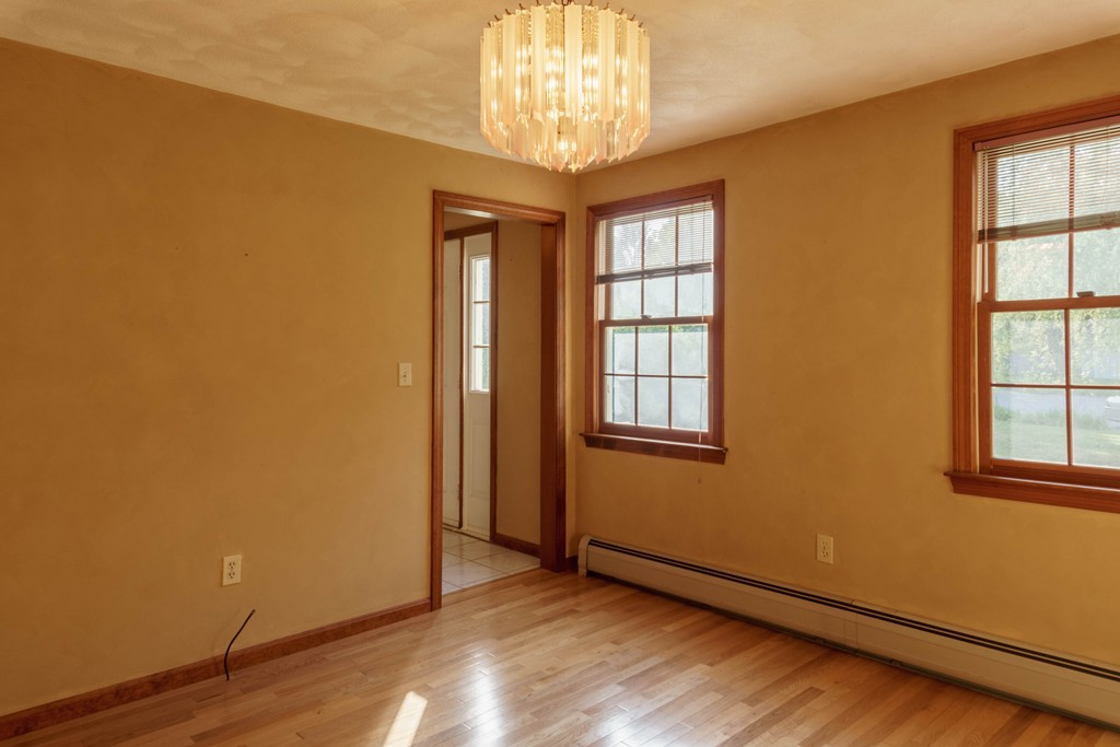 37 Brox Road Dracut, MA 01826 - Photo 9 of 27 Gallery Image 9