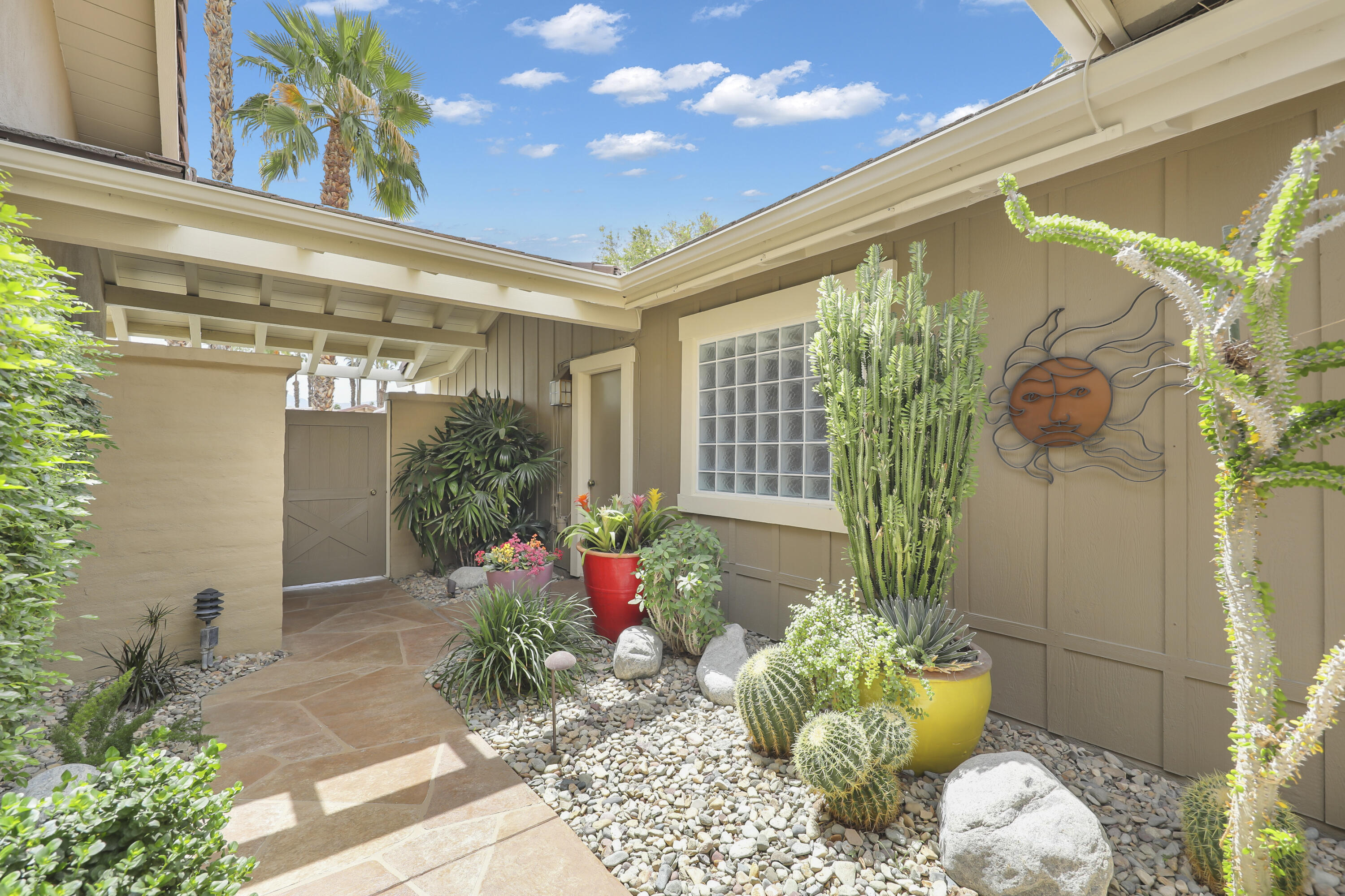 356 Red River Road Palm Desert, CA 92211 - Photo 2 of 38 RedRiver356#2
