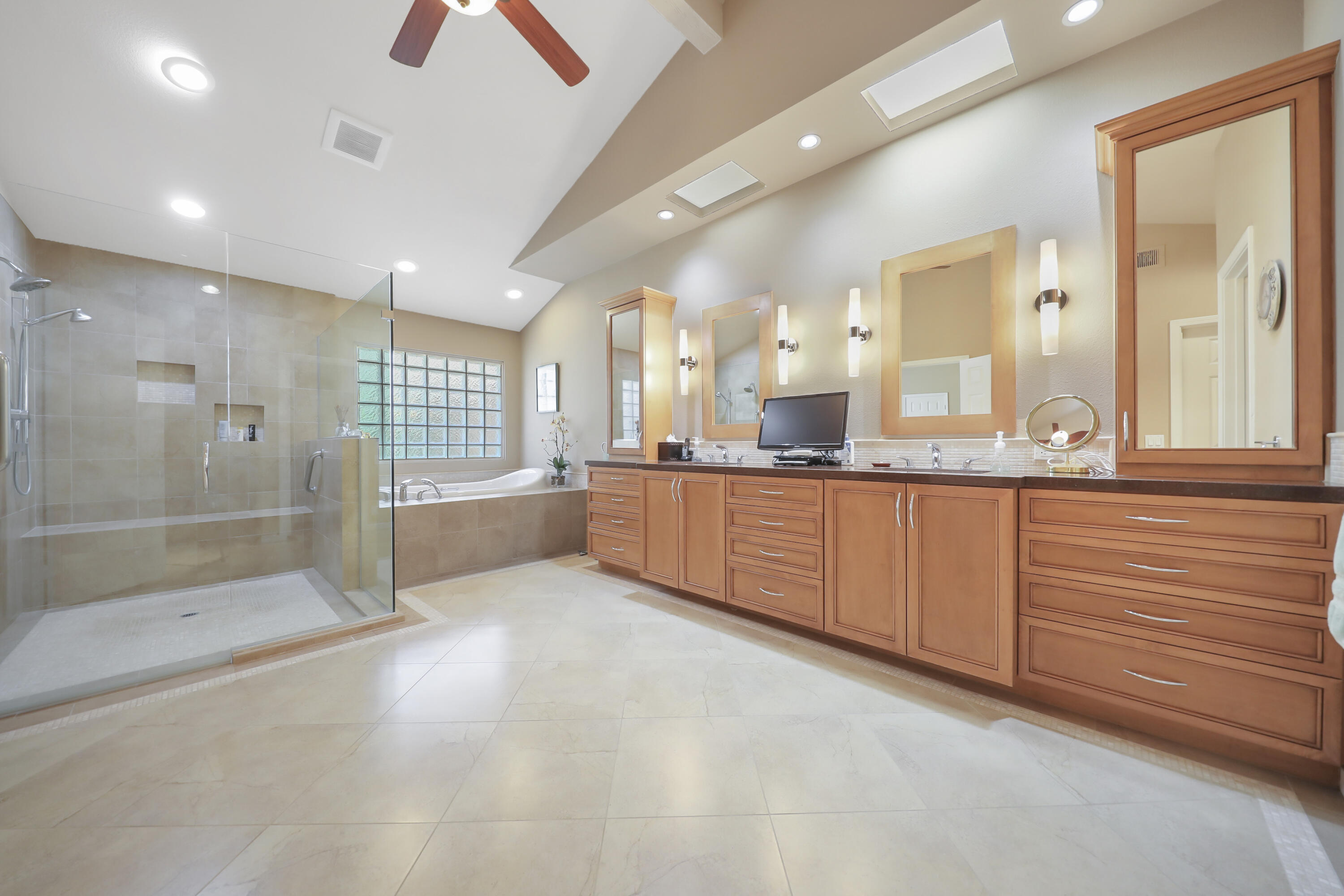 356 Red River Road Palm Desert, CA 92211 - Photo 4 of 38 RedRiver356#26