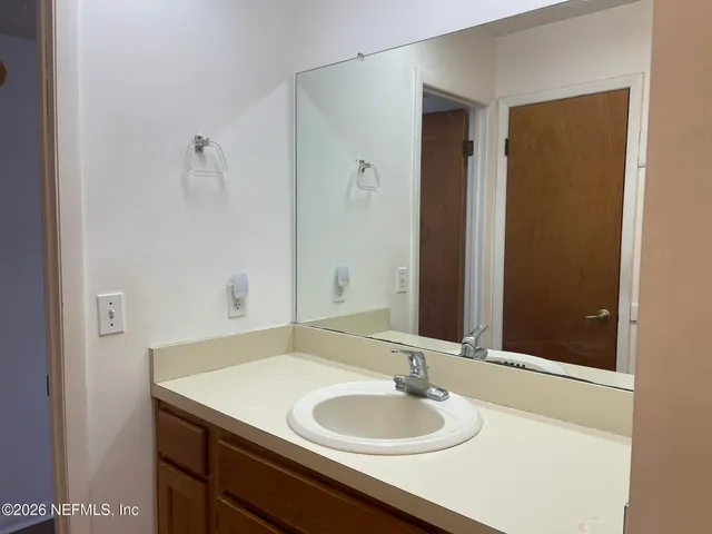 $3,000 | 2002 First Street, Neptune Beach, FL 32266