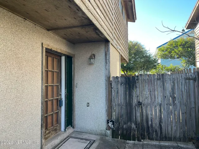 $3,000 | 2002 First Street, Neptune Beach, FL 32266