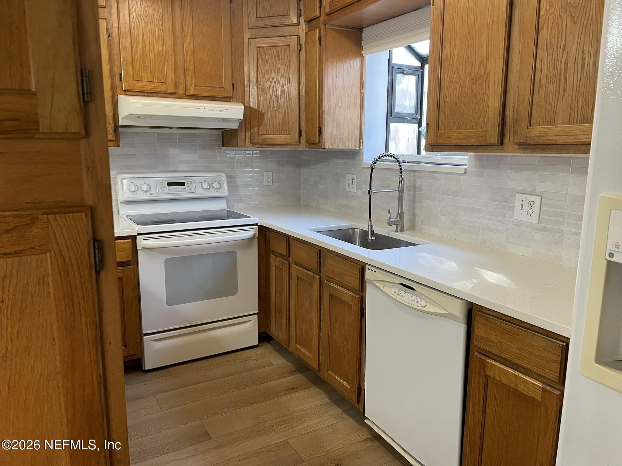 2002 First Street Neptune Beach, FL 32266 - Photo 3 of 33 KItchen