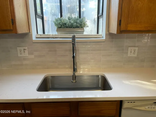 $3,000 | 2002 First Street, Neptune Beach, FL 32266