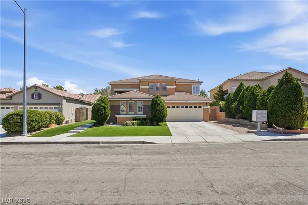 $860,000 | 2226 Tedesca Drive, Henderson, NV 89052