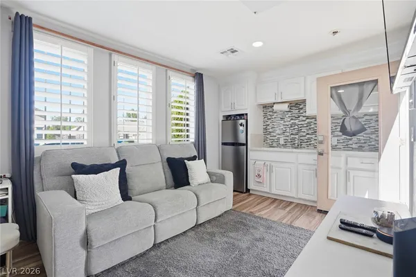 $860,000 | 2226 Tedesca Drive, Henderson, NV 89052