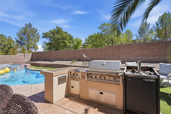 $860,000 | 2226 Tedesca Drive, Henderson, NV 89052