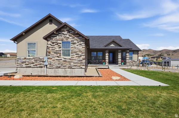 $599,000 | 1588 West Rim Rock Drive, Stockton, UT 84071